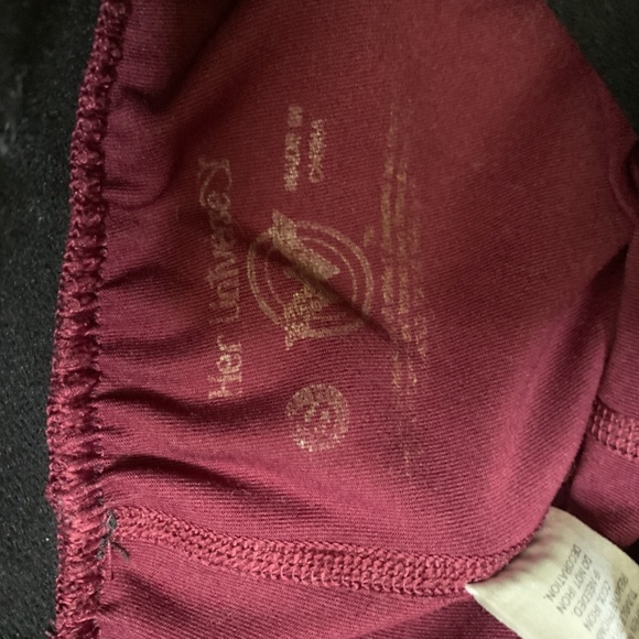 Maroon “Wonder Woman” half leggings - Picture 4 of 4